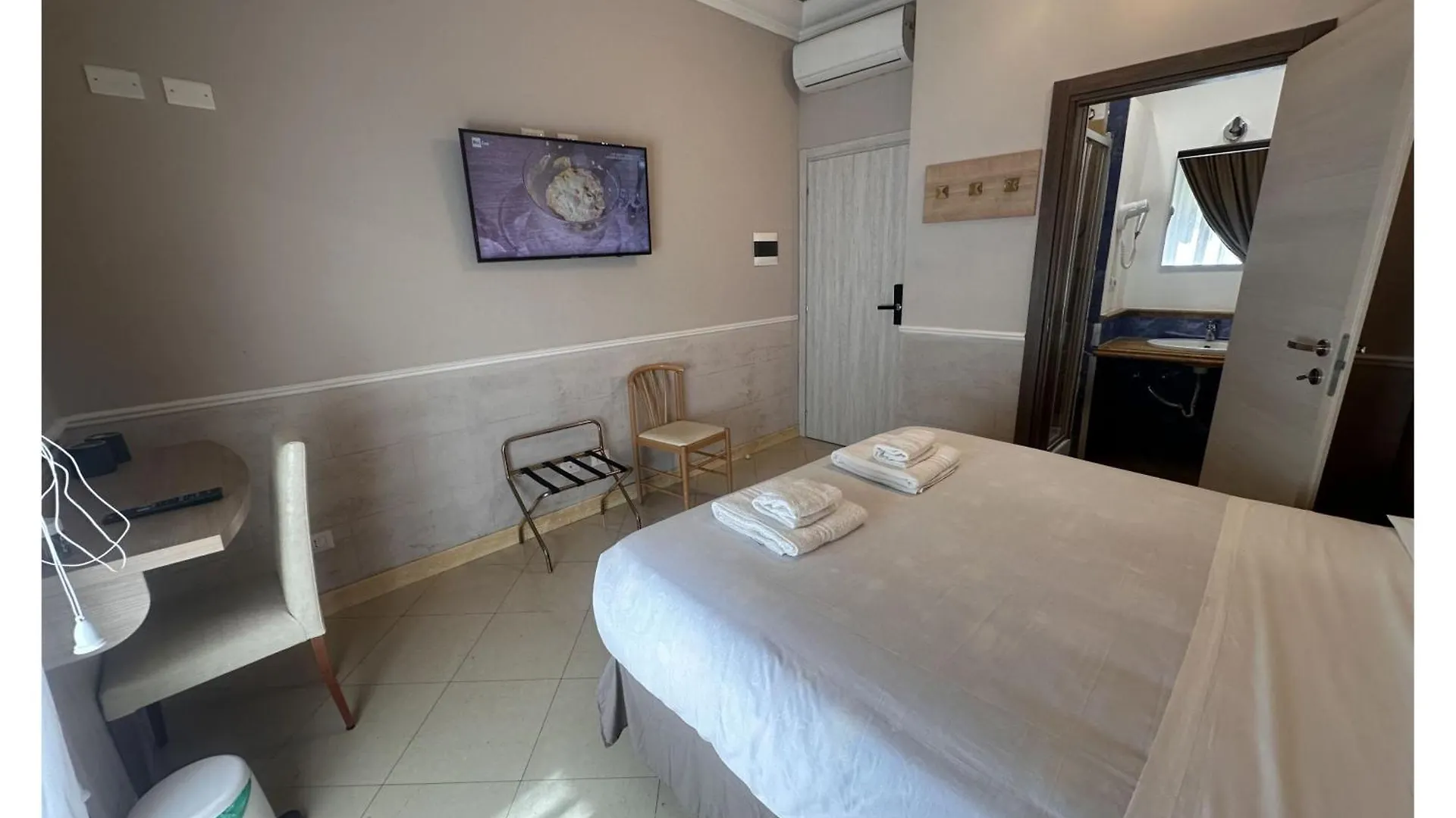 Spqr Suite Guest House Roma Italia