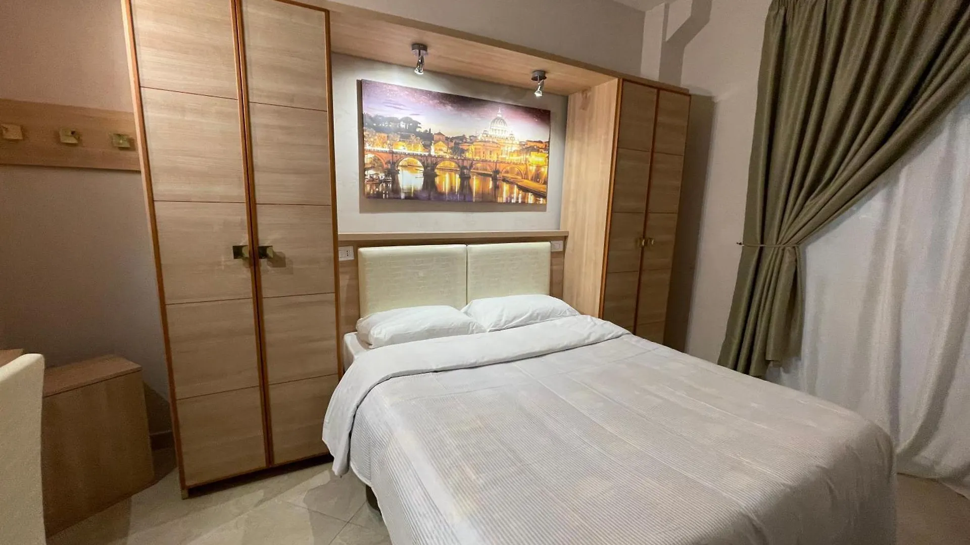Spqr Suite Guest House Roma