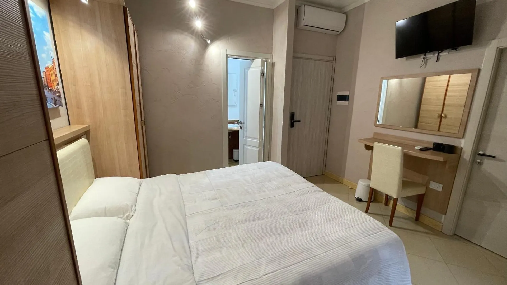 Spqr Suite Guest House Roma